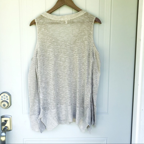 🌸 NWOT Maurices cold shoulder sweater cream - Picture 3 of 7